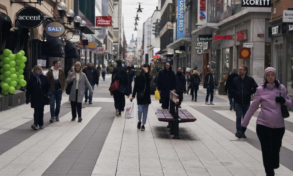 Σουηδία: "Βροχή" οι παραιτήσεις υγειονομικών λόγω κόπωσης